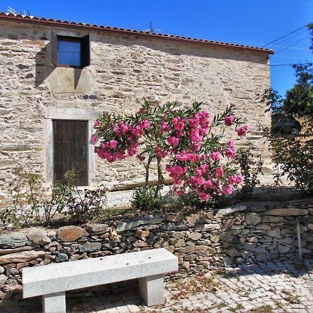 Casas De Xisto Villa Mogadouro  Exterior photo