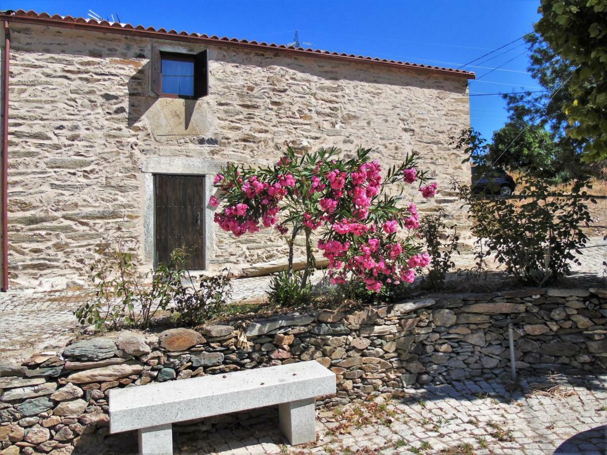 Casas De Xisto Villa Mogadouro  Exterior photo